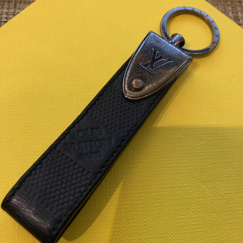 Louis Vuitton LV Black Leather Keychain